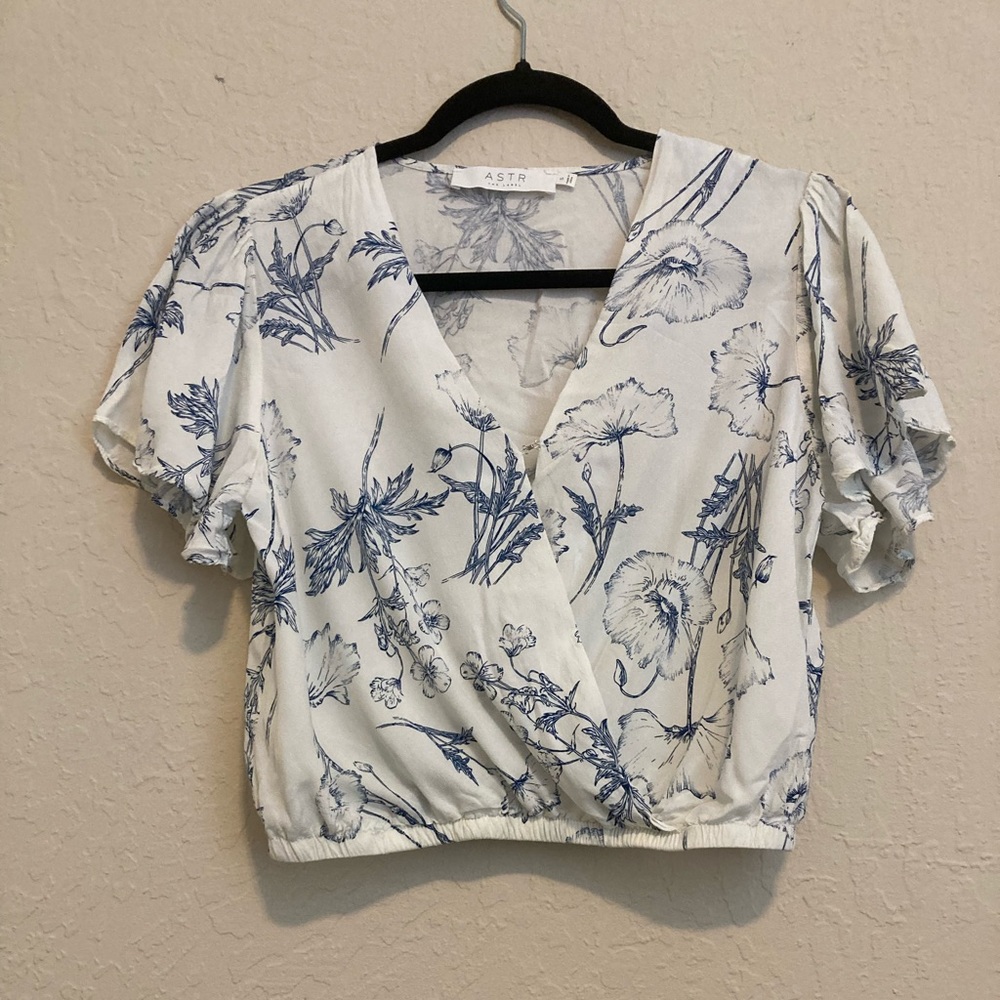 ASTR the Label, size small, white surplice top
